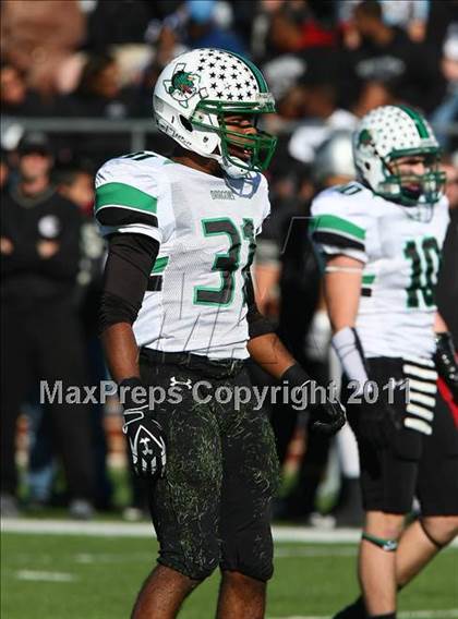Thumbnail 1 in Carroll vs. Guyer (5A Region 1 Division 2 Final) photogallery.