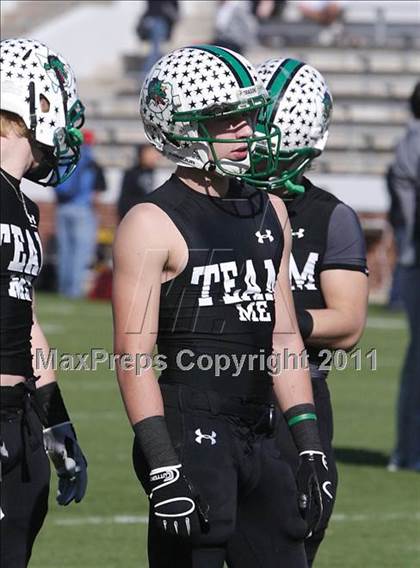 Thumbnail 3 in Carroll vs. Guyer (5A Region 1 Division 2 Final) photogallery.