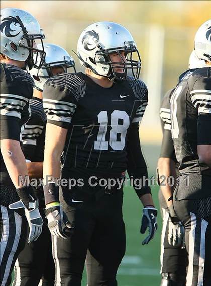 Thumbnail 1 in Carroll vs. Guyer (5A Region 1 Division 2 Final) photogallery.