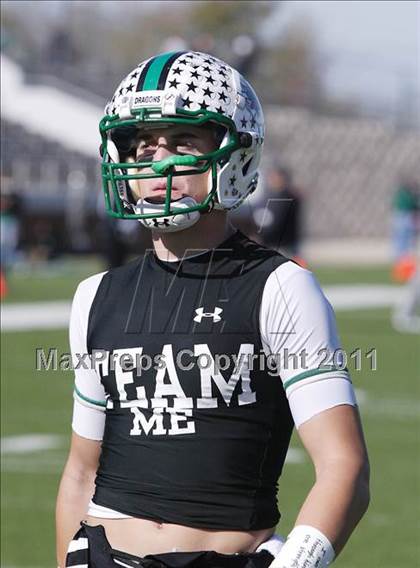 Thumbnail 1 in Carroll vs. Guyer (5A Region 1 Division 2 Final) photogallery.