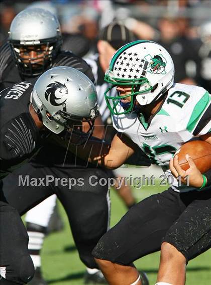 Thumbnail 1 in Carroll vs. Guyer (5A Region 1 Division 2 Final) photogallery.