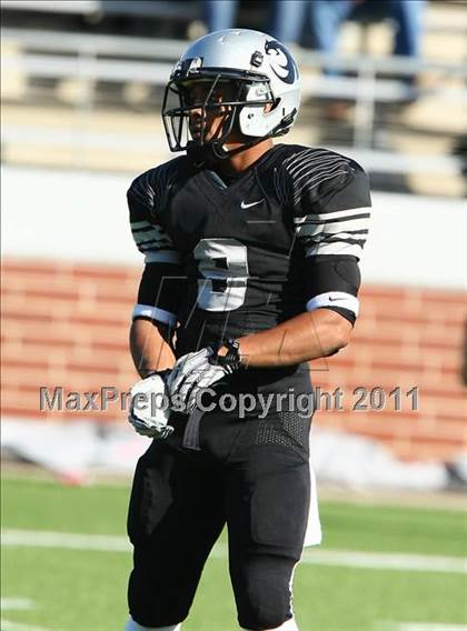 Thumbnail 2 in Carroll vs. Guyer (5A Region 1 Division 2 Final) photogallery.