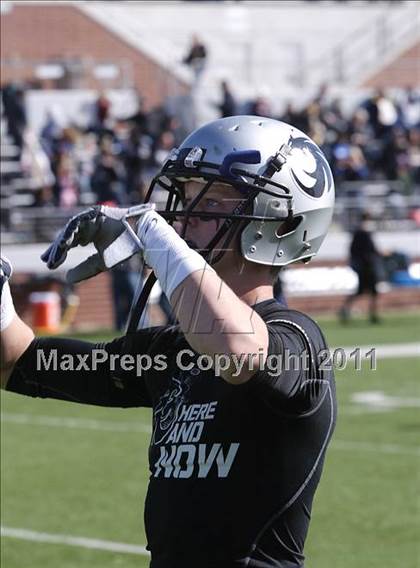 Thumbnail 1 in Carroll vs. Guyer (5A Region 1 Division 2 Final) photogallery.