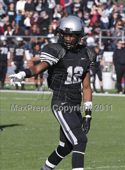 Thumbnail 1 in Carroll vs. Guyer (5A Region 1 Division 2 Final) photogallery.