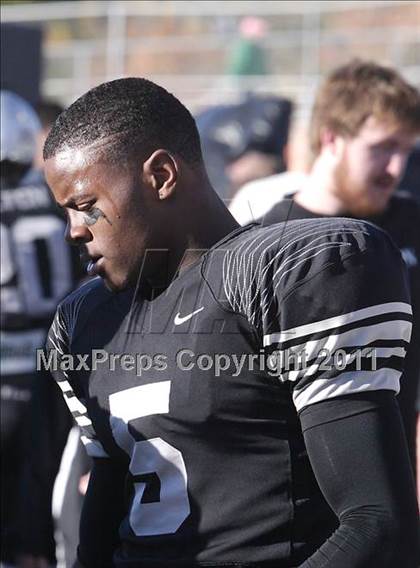 Thumbnail 2 in Carroll vs. Guyer (5A Region 1 Division 2 Final) photogallery.