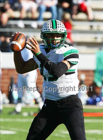 Thumbnail 1 in Carroll vs. Guyer (5A Region 1 Division 2 Final) photogallery.