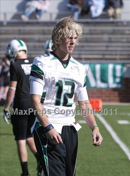 Thumbnail 2 in Carroll vs. Guyer (5A Region 1 Division 2 Final) photogallery.