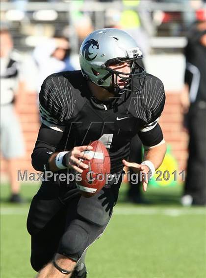 Thumbnail 1 in Carroll vs. Guyer (5A Region 1 Division 2 Final) photogallery.