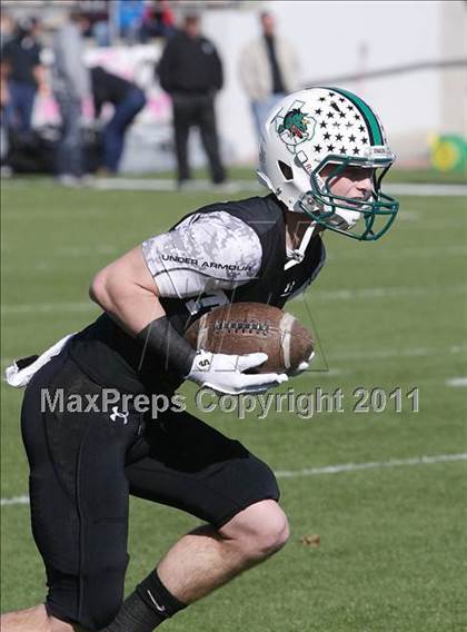 Thumbnail 1 in Carroll vs. Guyer (5A Region 1 Division 2 Final) photogallery.