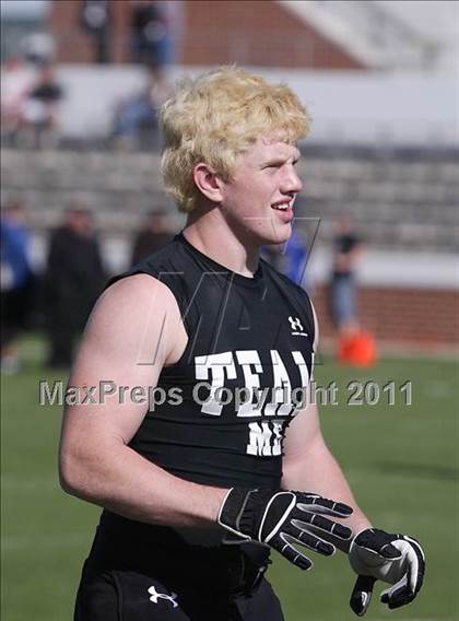 Thumbnail 3 in Carroll vs. Guyer (5A Region 1 Division 2 Final) photogallery.