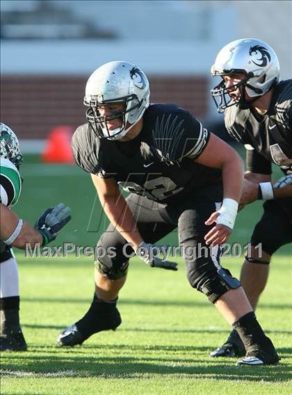 Thumbnail 2 in Carroll vs. Guyer (5A Region 1 Division 2 Final) photogallery.
