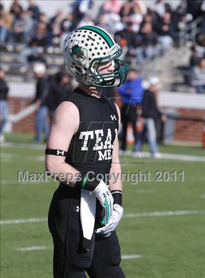 Thumbnail 2 in Carroll vs. Guyer (5A Region 1 Division 2 Final) photogallery.