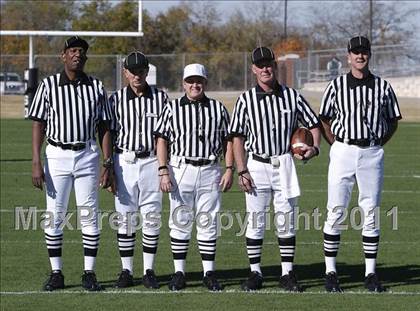 Thumbnail 1 in Carroll vs. Guyer (5A Region 1 Division 2 Final) photogallery.