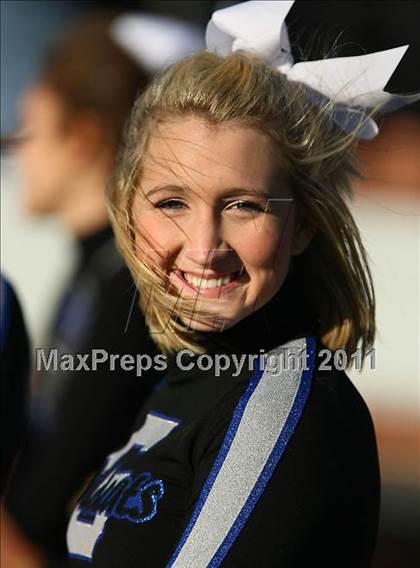 Thumbnail 2 in Carroll vs. Guyer (5A Region 1 Division 2 Final) photogallery.