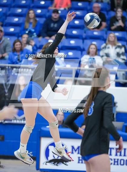 Thumbnail 1 in Gunter vs Boyd UIL 3A Region II Semi-Final photogallery.