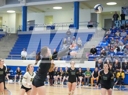 Thumbnail 2 in Gunter vs Boyd UIL 3A Region II Semi-Final photogallery.