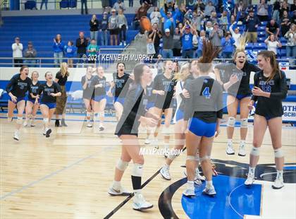 Thumbnail 3 in Gunter vs Boyd UIL 3A Region II Semi-Final photogallery.
