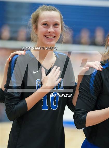 Thumbnail 1 in Gunter vs Boyd UIL 3A Region II Semi-Final photogallery.