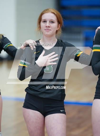 Thumbnail 2 in Gunter vs Boyd UIL 3A Region II Semi-Final photogallery.