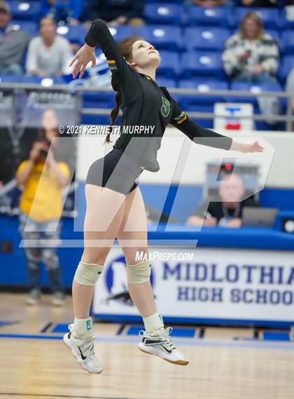 Thumbnail 1 in Gunter vs Boyd UIL 3A Region II Semi-Final photogallery.