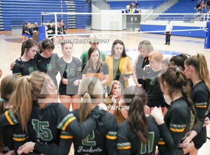 Thumbnail 3 in Gunter vs Boyd UIL 3A Region II Semi-Final photogallery.