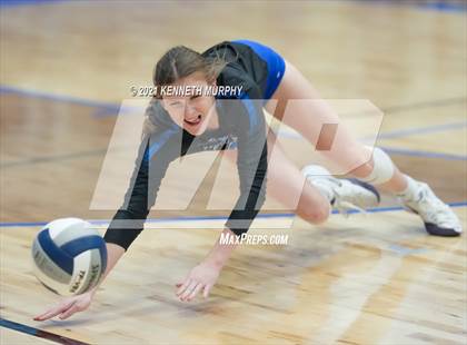 Thumbnail 2 in Gunter vs Boyd UIL 3A Region II Semi-Final photogallery.
