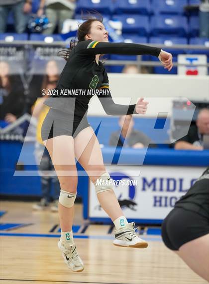 Thumbnail 2 in Gunter vs Boyd UIL 3A Region II Semi-Final photogallery.