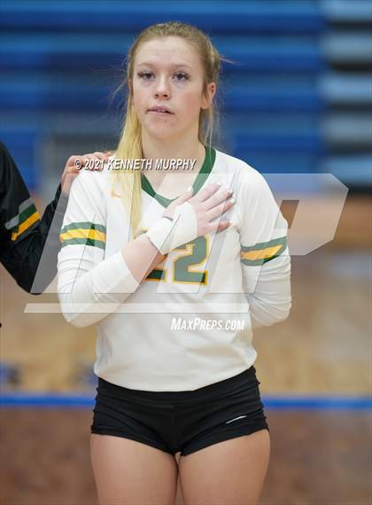 Thumbnail 2 in Gunter vs Boyd UIL 3A Region II Semi-Final photogallery.