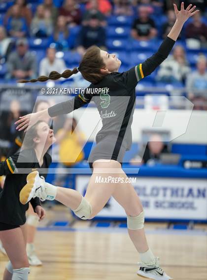 Thumbnail 2 in Gunter vs Boyd UIL 3A Region II Semi-Final photogallery.