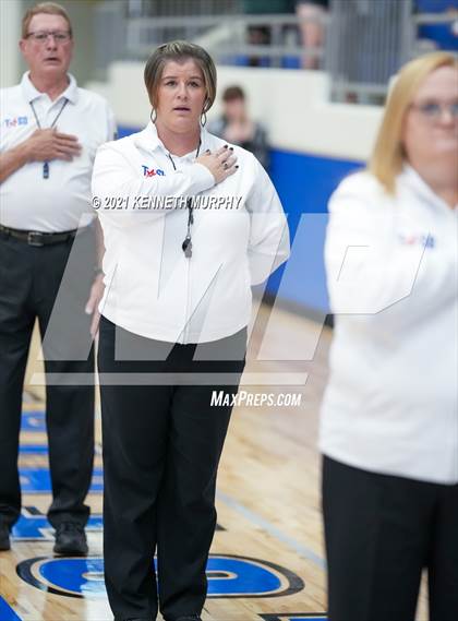 Thumbnail 1 in Gunter vs Boyd UIL 3A Region II Semi-Final photogallery.