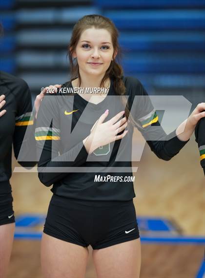 Thumbnail 3 in Gunter vs Boyd UIL 3A Region II Semi-Final photogallery.