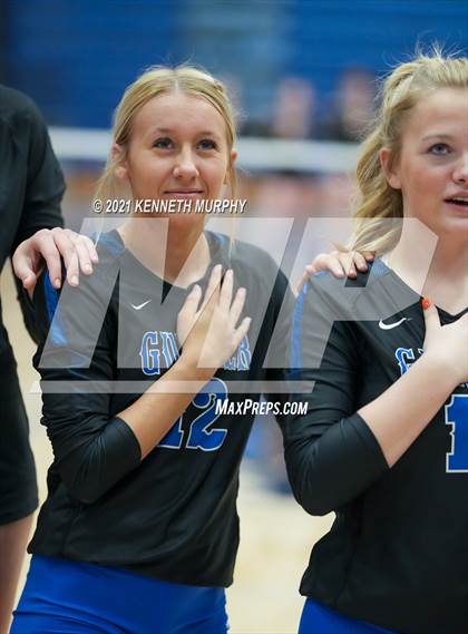 Thumbnail 1 in Gunter vs Boyd UIL 3A Region II Semi-Final photogallery.