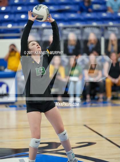 Thumbnail 3 in Gunter vs Boyd UIL 3A Region II Semi-Final photogallery.
