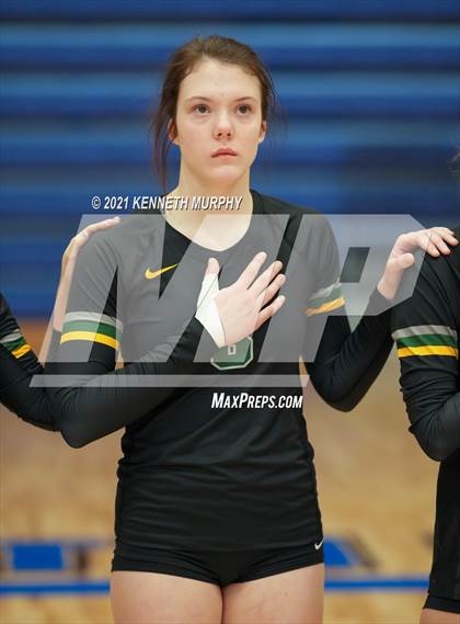 Thumbnail 1 in Gunter vs Boyd UIL 3A Region II Semi-Final photogallery.