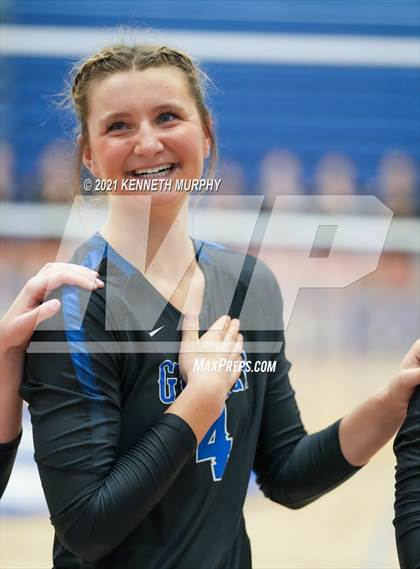 Thumbnail 3 in Gunter vs Boyd UIL 3A Region II Semi-Final photogallery.