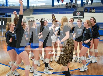 Thumbnail 3 in Gunter vs Boyd UIL 3A Region II Semi-Final photogallery.