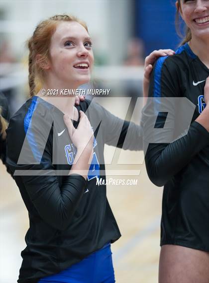 Thumbnail 3 in Gunter vs Boyd UIL 3A Region II Semi-Final photogallery.