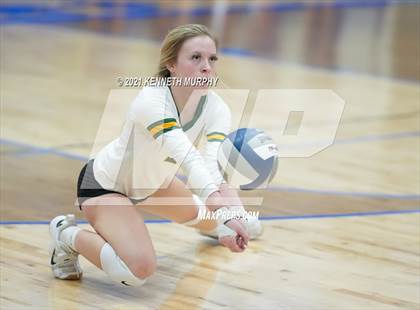 Thumbnail 3 in Gunter vs Boyd UIL 3A Region II Semi-Final photogallery.