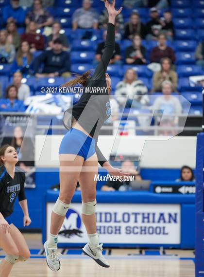 Thumbnail 1 in Gunter vs Boyd UIL 3A Region II Semi-Final photogallery.