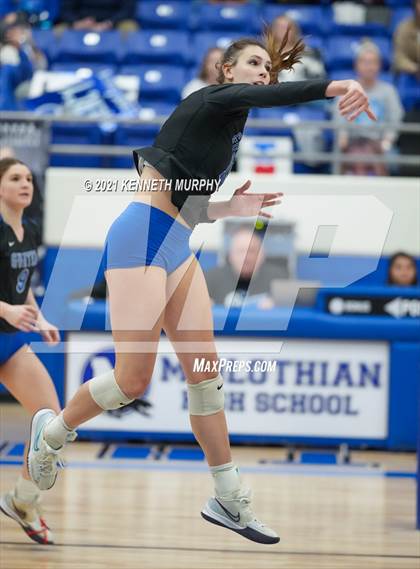 Thumbnail 2 in Gunter vs Boyd UIL 3A Region II Semi-Final photogallery.