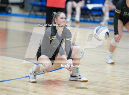 Thumbnail 3 in Gunter vs Boyd UIL 3A Region II Semi-Final photogallery.