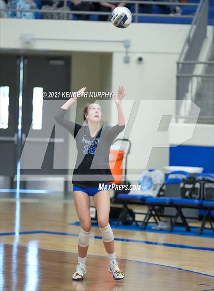 Thumbnail 3 in Gunter vs Boyd UIL 3A Region II Semi-Final photogallery.