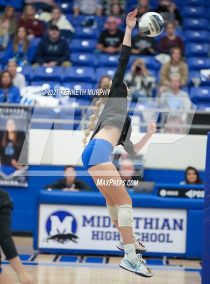 Thumbnail 3 in Gunter vs Boyd UIL 3A Region II Semi-Final photogallery.