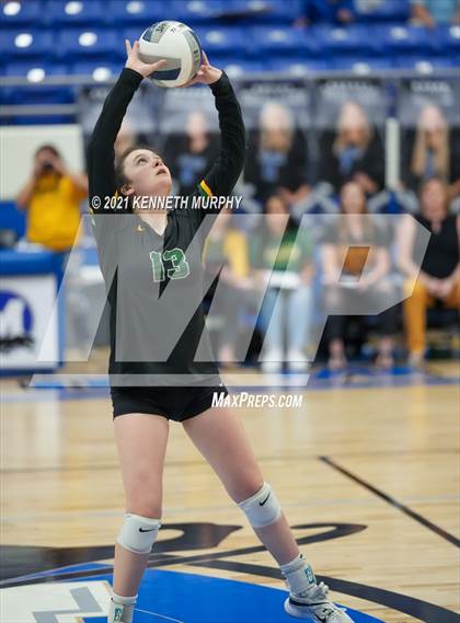 Thumbnail 2 in Gunter vs Boyd UIL 3A Region II Semi-Final photogallery.