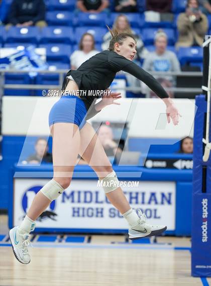 Thumbnail 1 in Gunter vs Boyd UIL 3A Region II Semi-Final photogallery.
