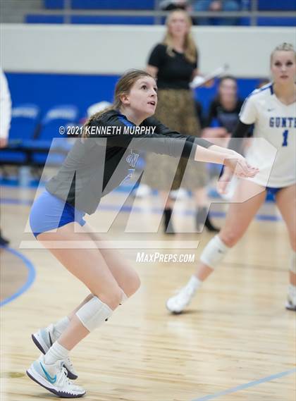 Thumbnail 1 in Gunter vs Boyd UIL 3A Region II Semi-Final photogallery.