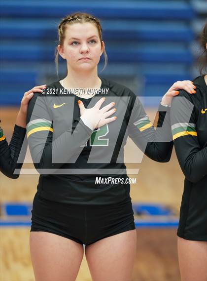 Thumbnail 3 in Gunter vs Boyd UIL 3A Region II Semi-Final photogallery.