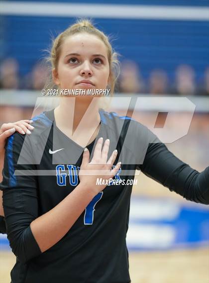 Thumbnail 3 in Gunter vs Boyd UIL 3A Region II Semi-Final photogallery.