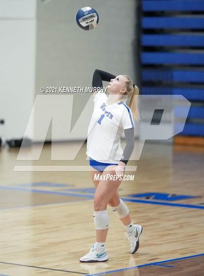 Thumbnail 3 in Gunter vs Boyd UIL 3A Region II Semi-Final photogallery.