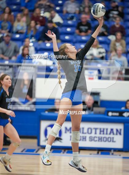 Thumbnail 3 in Gunter vs Boyd UIL 3A Region II Semi-Final photogallery.